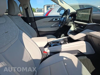 2025 Ford Explorer Platinum - miniatura 8