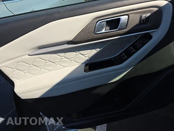 2025 Ford Explorer Platinum - miniatura 9