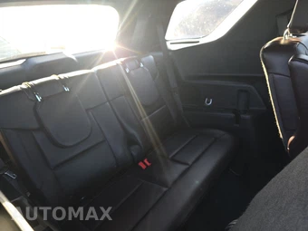 2025 Ford Explorer Platinum - miniatura 14