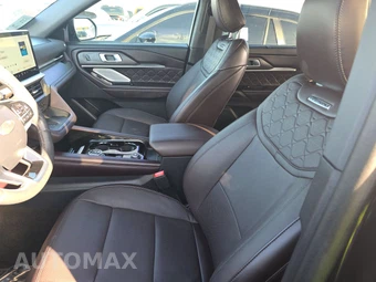 2025 Ford Explorer Platinum - miniatura 7