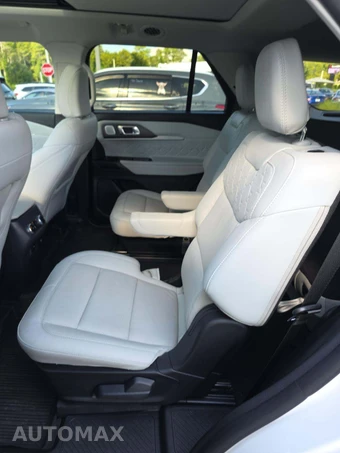 2025 Ford Explorer Platinum - miniatura 12