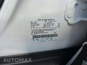 2025 Ford Explorer Platinum - miniatura 5
