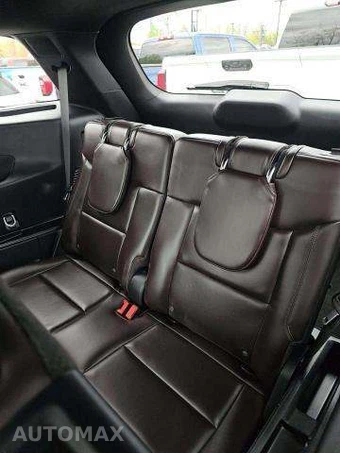 2025 Ford Explorer Platinum - miniatura 14