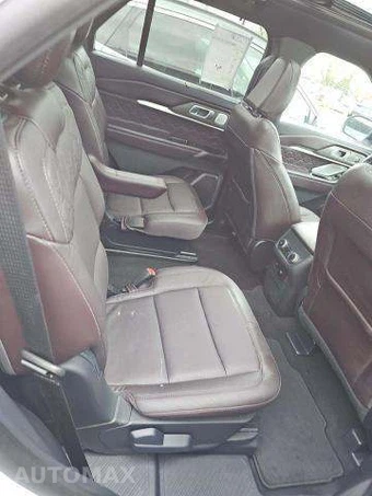 2025 Ford Explorer Platinum - miniatura 16