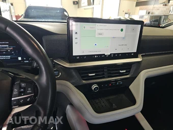 2025 Ford Explorer Platinum - miniatura 11