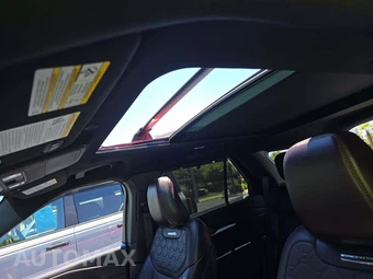 2025 Ford Explorer Platinum - miniatura 11