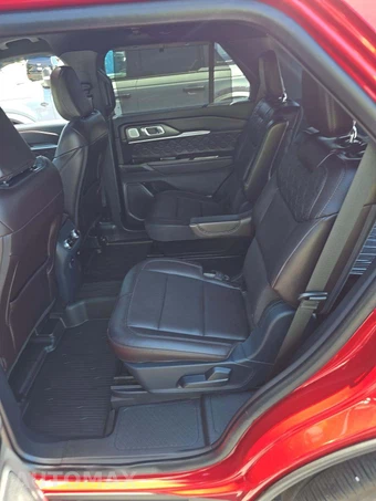 2025 Ford Explorer Platinum - miniatura 13