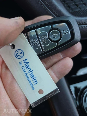 2025 Ford Explorer Platinum - miniatura 8