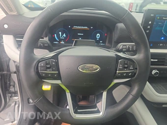2025 Ford Explorer Platinum - miniatura 10