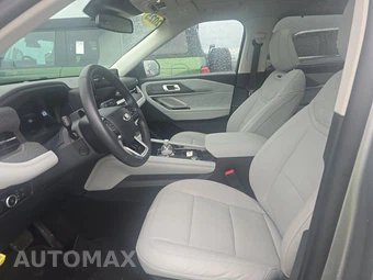 2025 Ford Explorer Platinum - miniatura 7