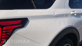 2025 Ford Explorer Platinum - miniatura 31