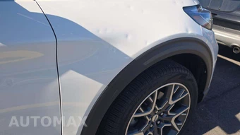 2025 Ford Explorer Platinum - miniatura 32