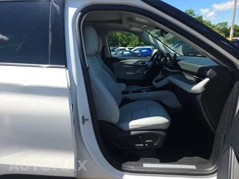 2025 Ford Explorer Platinum - miniatura 8