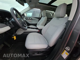 2025 Ford Explorer Platinum - miniatura 7