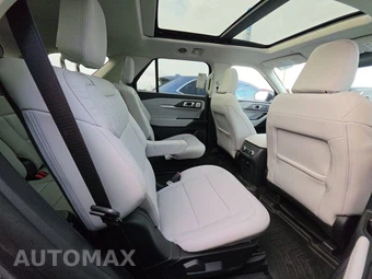 2025 Ford Explorer Platinum - miniatura 8