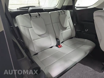 2025 Ford Explorer Platinum - miniatura 14