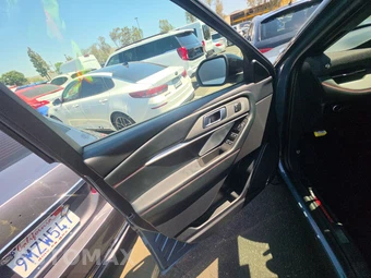 2025 Ford Explorer ST - miniatura 29