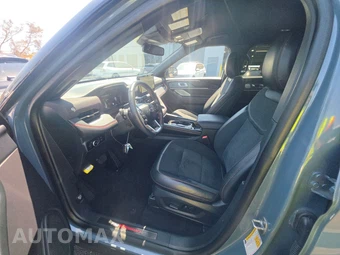 2025 Ford Explorer ST - miniatura 5