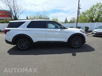 2025 Ford Explorer ST - miniatura 5