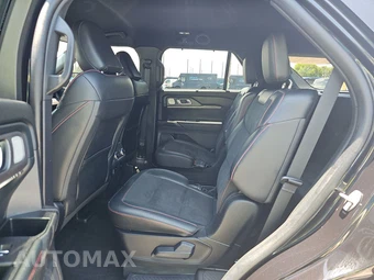 2025 Ford Explorer ST - miniatura 13