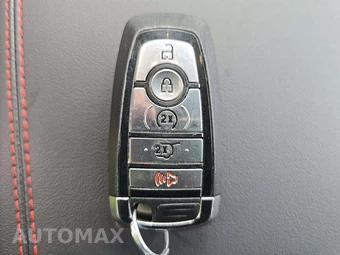 2025 Ford Explorer ST - miniatura 5