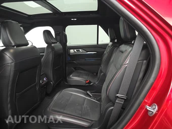 2025 Ford Explorer ST - miniatura 13