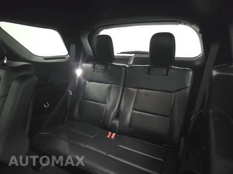 2025 Ford Explorer ST - miniatura 14