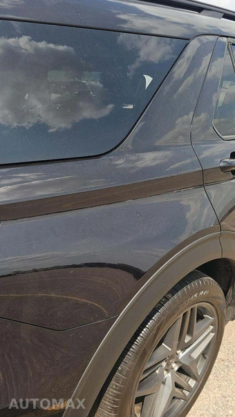 2025 Ford Explorer ST - miniatura 26
