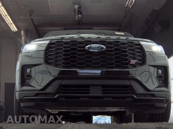 2025 Ford Explorer ST - miniatura 3