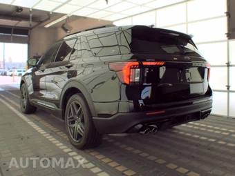 2025 Ford Explorer ST - miniatura 8