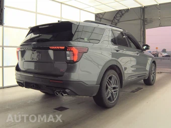 2025 Ford Explorer ST - miniatura 4