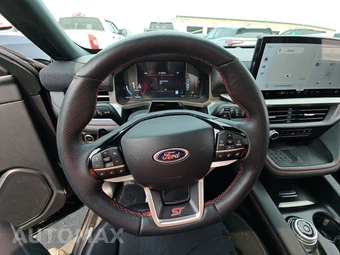 2025 Ford Explorer ST - miniatura 10