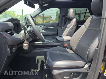 2025 Ford Explorer ST - miniatura 6