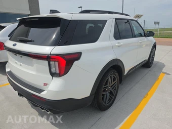 2025 Ford Explorer ST - miniatura 4