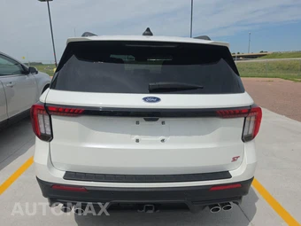 2025 Ford Explorer ST - miniatura 5