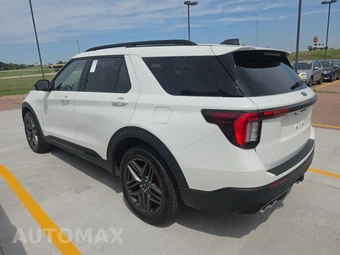 2025 Ford Explorer ST - miniatura 6