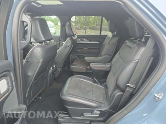 2025 Ford Explorer ST - miniatura 10