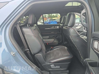 2025 Ford Explorer ST - miniatura 14