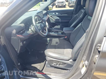 2025 Ford Explorer ST - miniatura 7