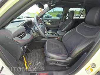 2025 Ford Explorer ST - miniatura 3