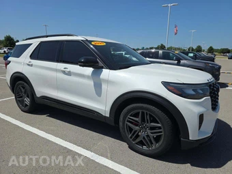 2025 Ford Explorer ST - miniatura 4