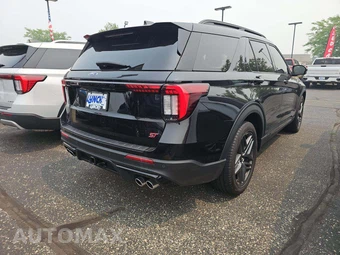 2025 Ford Explorer ST - miniatura 3