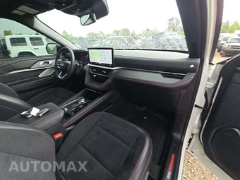 2025 Ford Explorer ST - miniatura 17