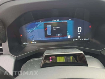 2025 Ford Explorer ST - miniatura 6