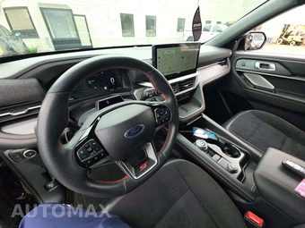 2025 Ford Explorer ST - miniatura 10