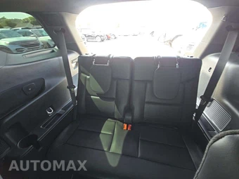 2025 Ford Explorer ST - miniatura 14