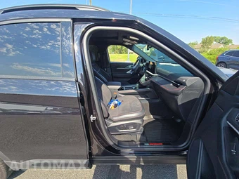 2025 Ford Explorer ST - miniatura 19