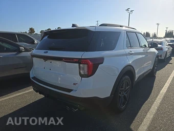 2025 Ford Explorer ST - miniatura 4