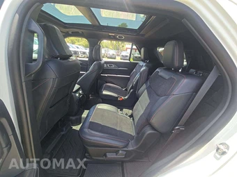 2025 Ford Explorer ST - miniatura 13