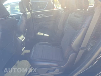 2025 Ford Explorer ST-Line - miniatura 13